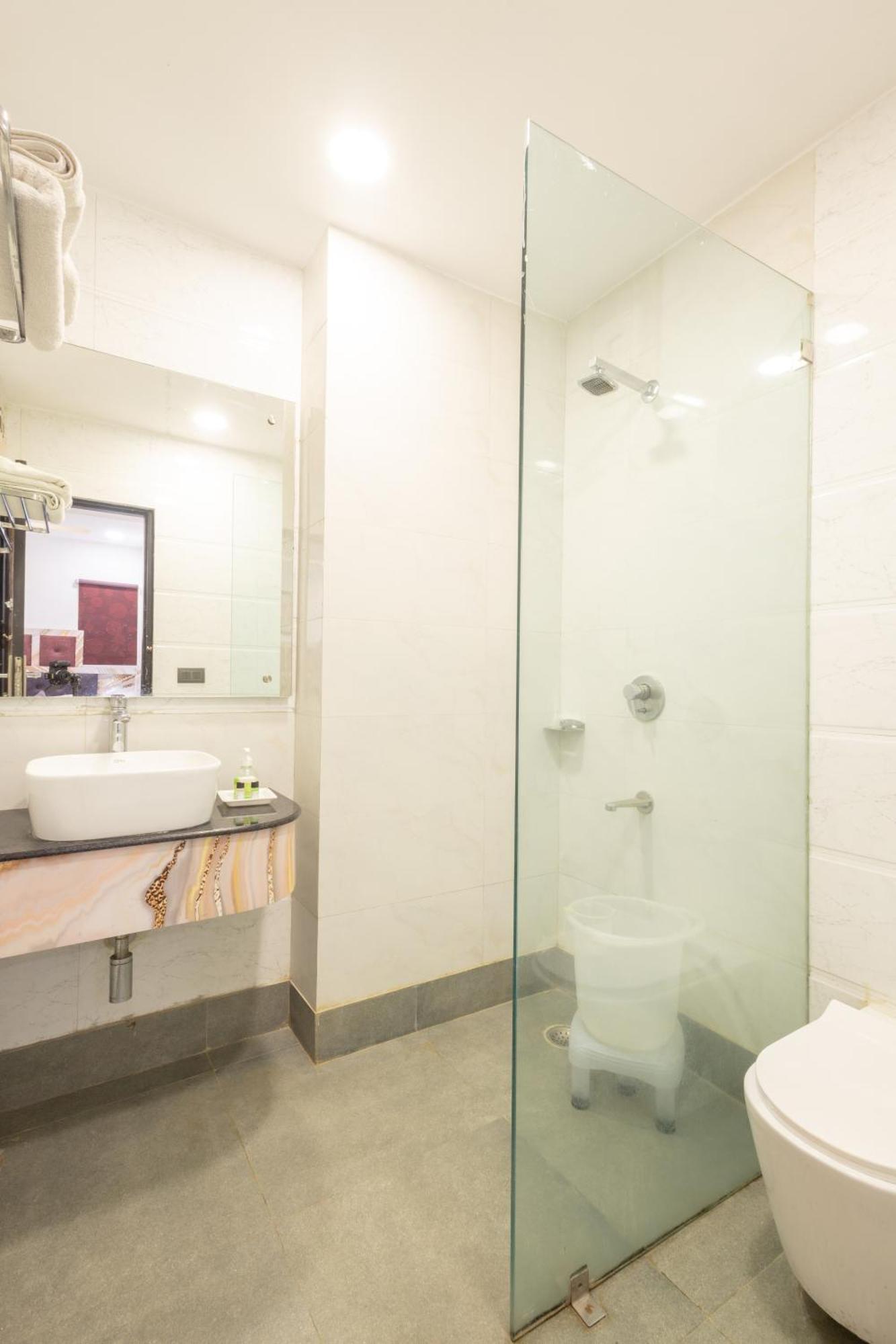 Hotel Cosmo Near Blk Hospital Karol Bagh Делі Екстер'єр фото