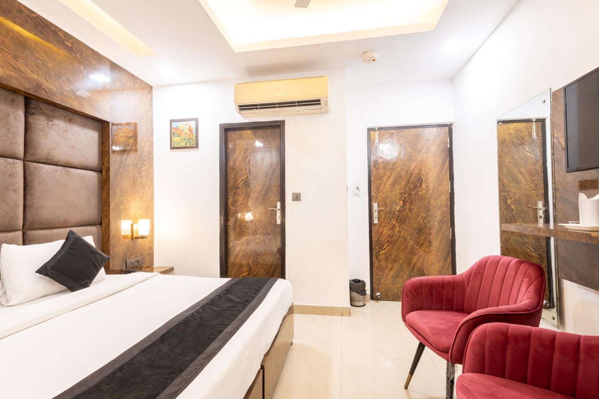 Hotel Cosmo Near Blk Hospital Karol Bagh Делі Екстер'єр фото