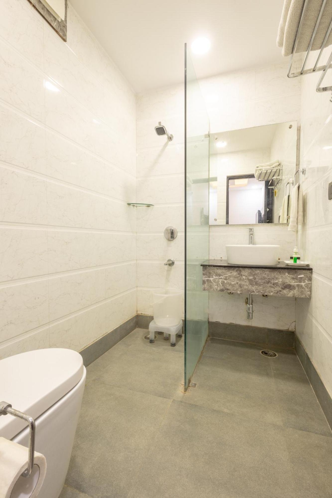 Hotel Cosmo Near Blk Hospital Karol Bagh Делі Екстер'єр фото