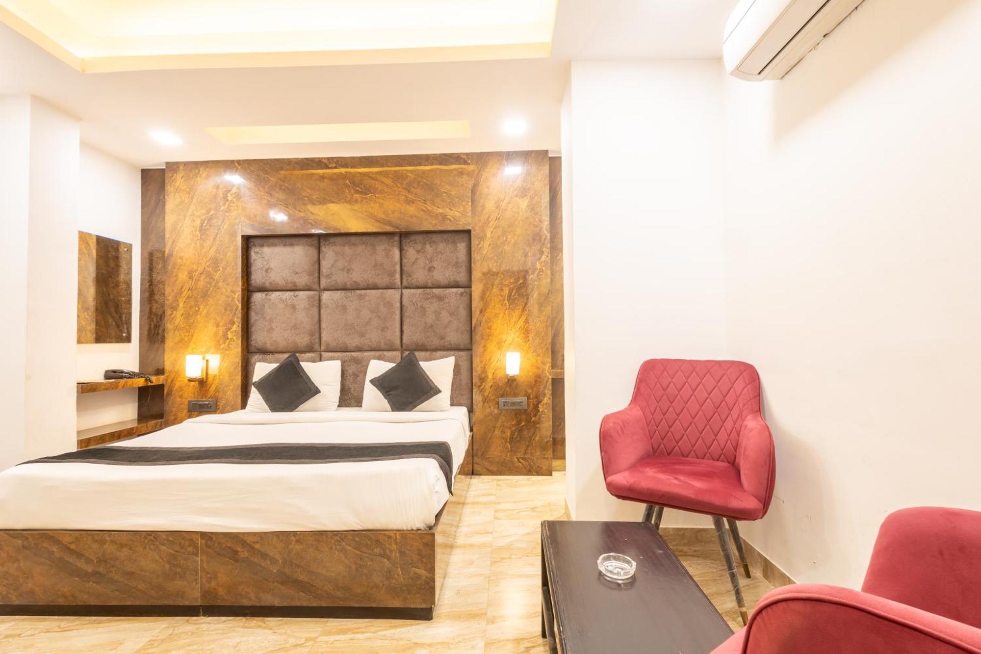 Hotel Cosmo Near Blk Hospital Karol Bagh Делі Екстер'єр фото