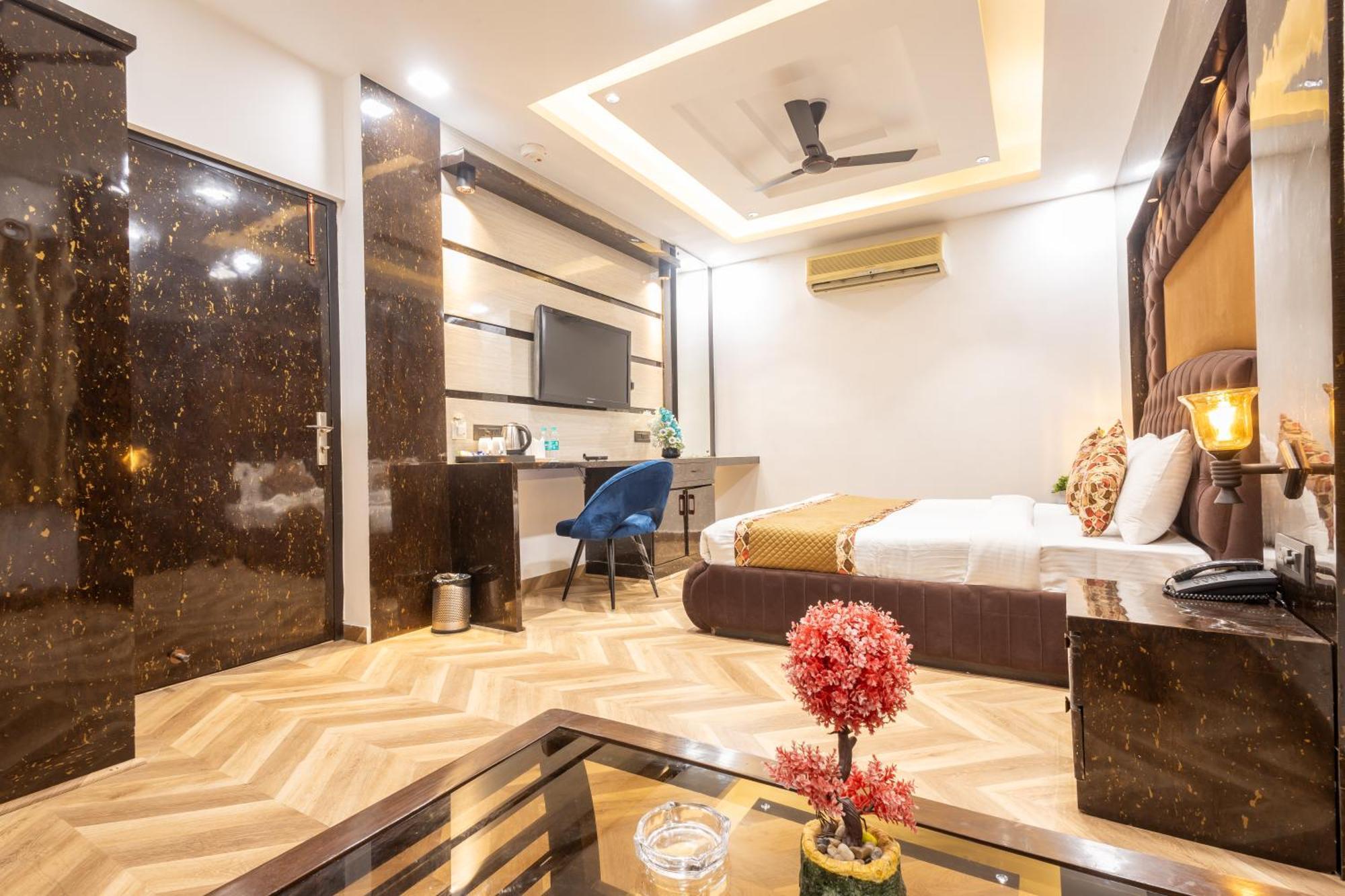 Hotel Cosmo Near Blk Hospital Karol Bagh Делі Екстер'єр фото