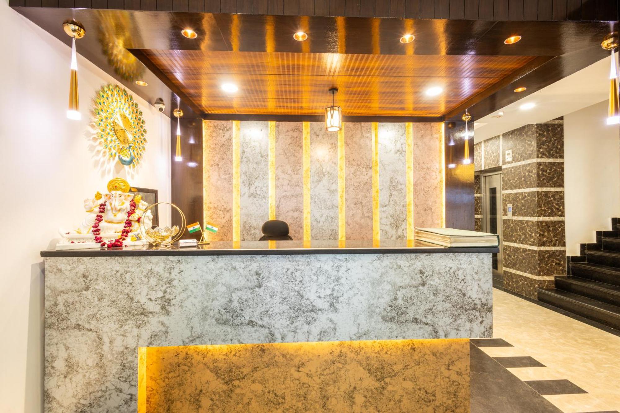 Hotel Cosmo Near Blk Hospital Karol Bagh Делі Екстер'єр фото