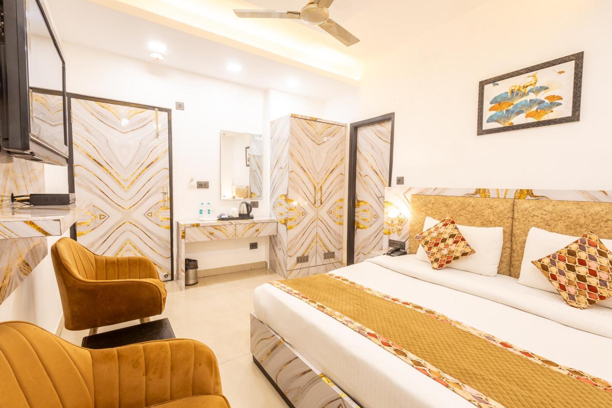 Hotel Cosmo Near Blk Hospital Karol Bagh Делі Екстер'єр фото