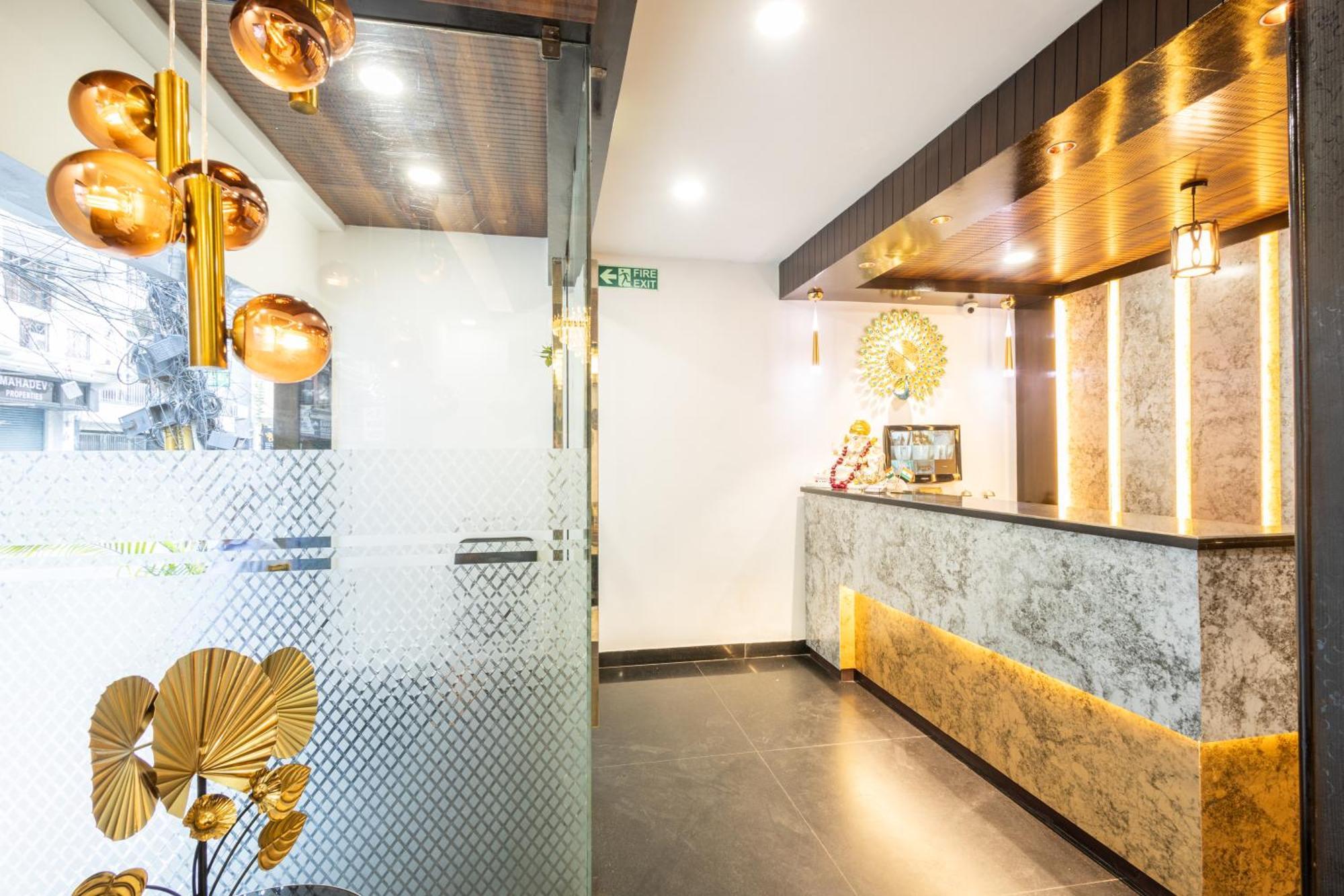 Hotel Cosmo Near Blk Hospital Karol Bagh Делі Екстер'єр фото